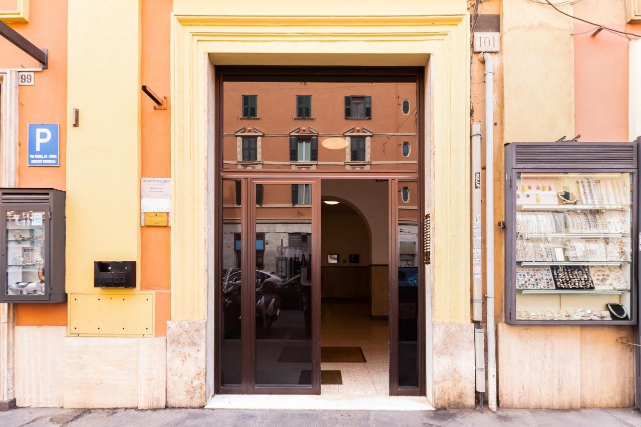 La Casa Di Andrea Ai Musei Vaticani 2 Rome Luaran gambar